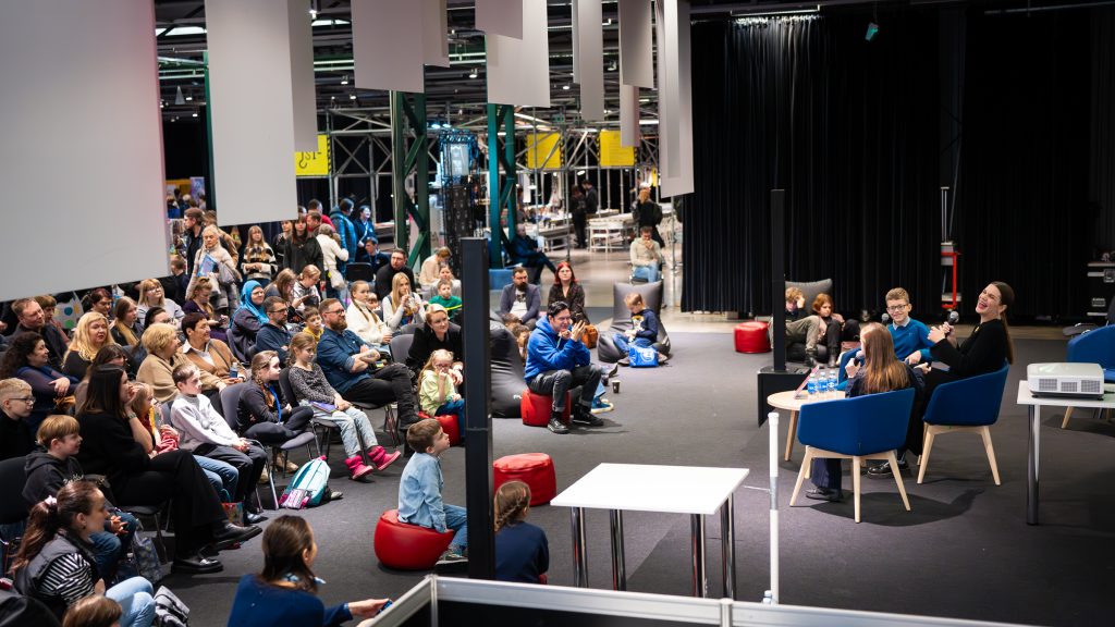 DSC06213-Enhanced-NR